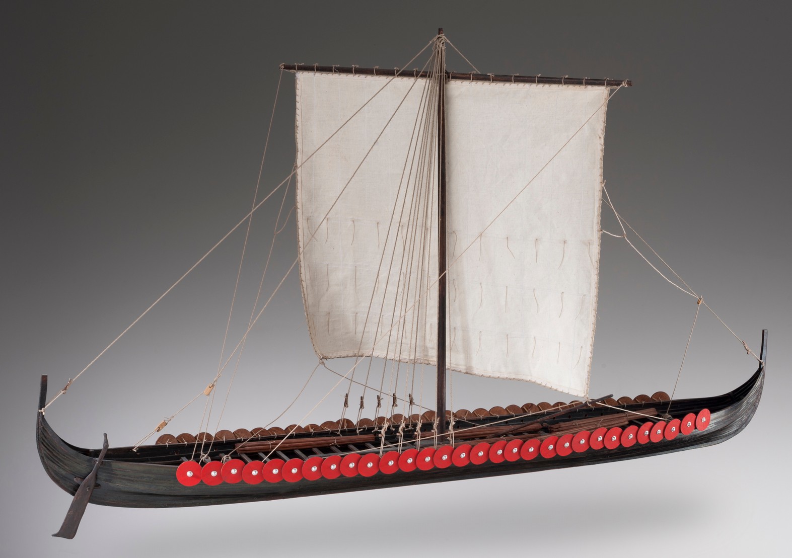 Viking Longship 1/35